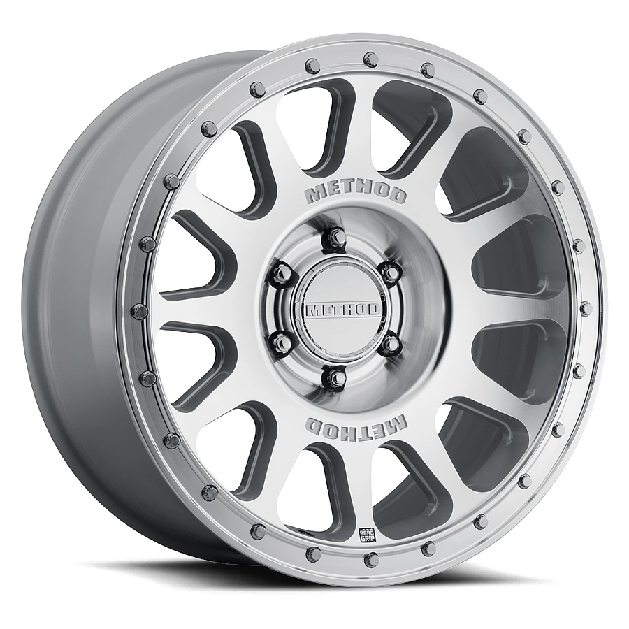 MR709 HD Bead Grip Machined - Clear Coat Wheel Close-Up 18x9 6x139.7