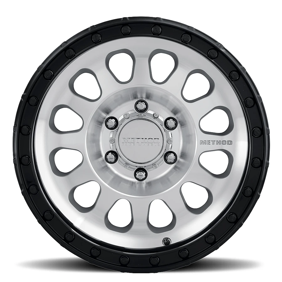 17 Inch Machined - Gloss Black Lip 8 Lug Rims MR315785801625