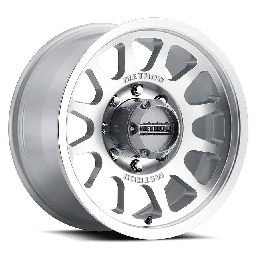 MR703 Bead Grip Machined - Clear Coat Wheel Close-Up 17x8.5 6x135