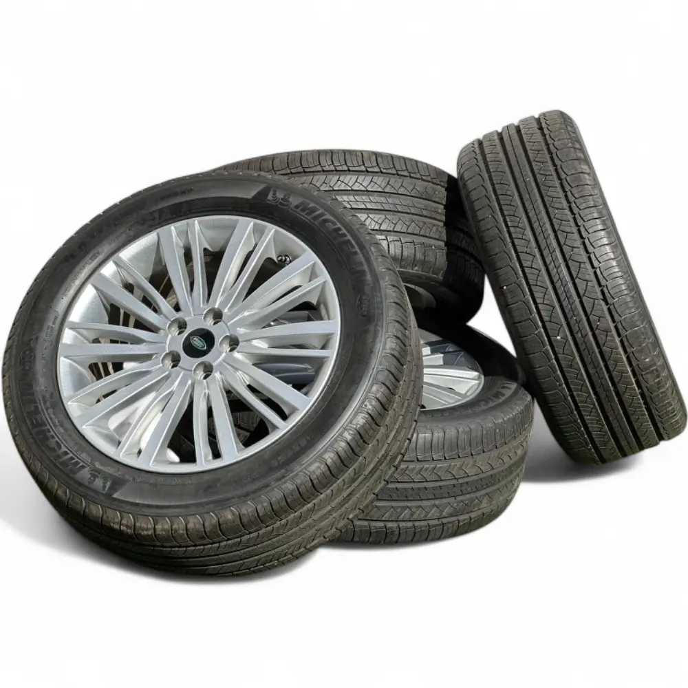 Land Rover 10 Double Spoke 20.0x8.5 with Michelin Latitude Tour HP 285/50R20 Tires