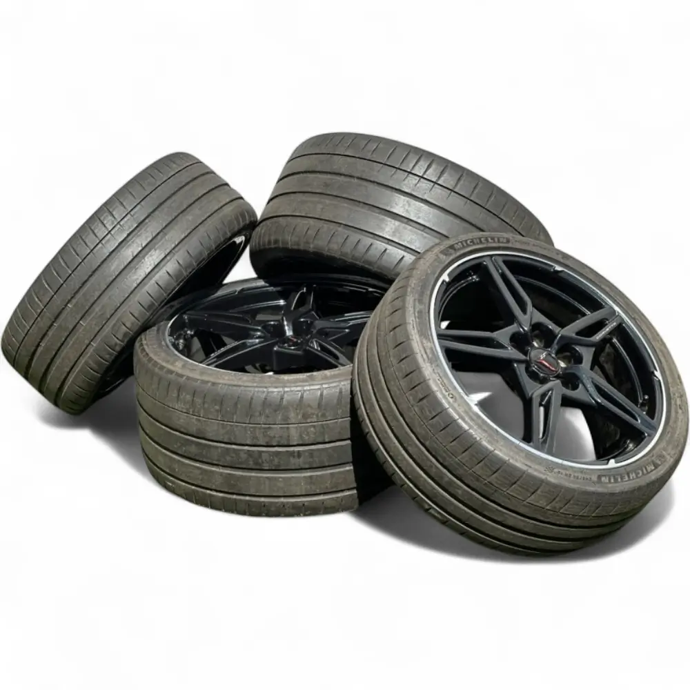 Chevrolet + Michelin Chevrolet 5 Double Spoke Powder Coat Black w/ Machined Lip 19x8.5 Wheels 5x120 Rims with Michelin Pilot Sport 4S 245/35R19 Tires Wheel & Tire Package - View 4