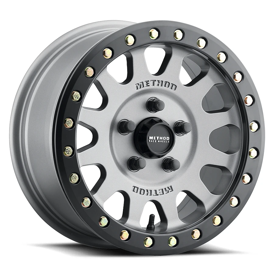 MR401 UTV Beadlock Titanium - Matte Black Ring Wheel Close-Up 15x6 5x114.3
